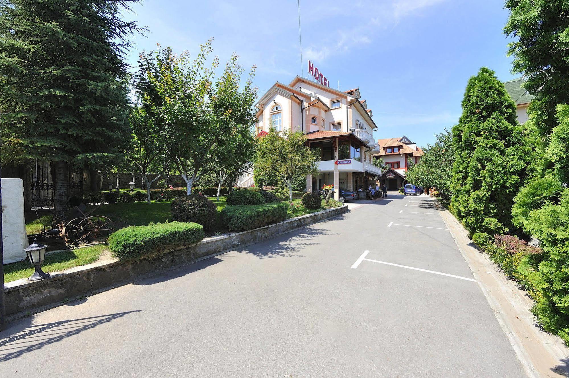 Hotel Sucevic Garni Belgrád Kültér fotó