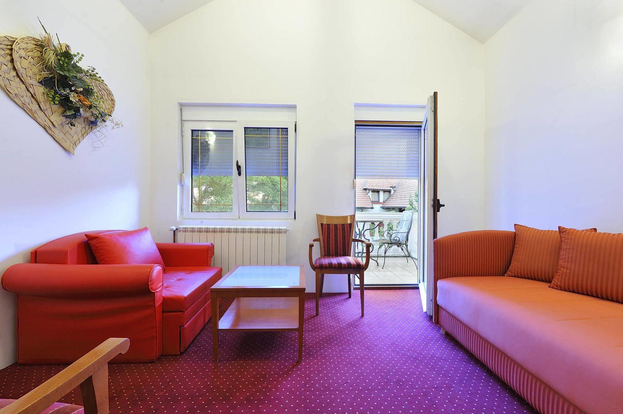 Hotel Sucevic Garni Belgrád Kültér fotó