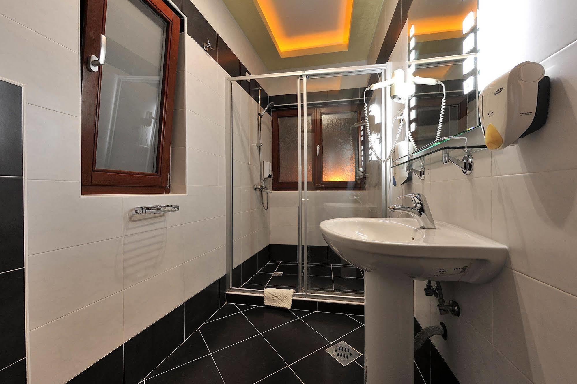 Hotel Sucevic Garni Belgrád Kültér fotó