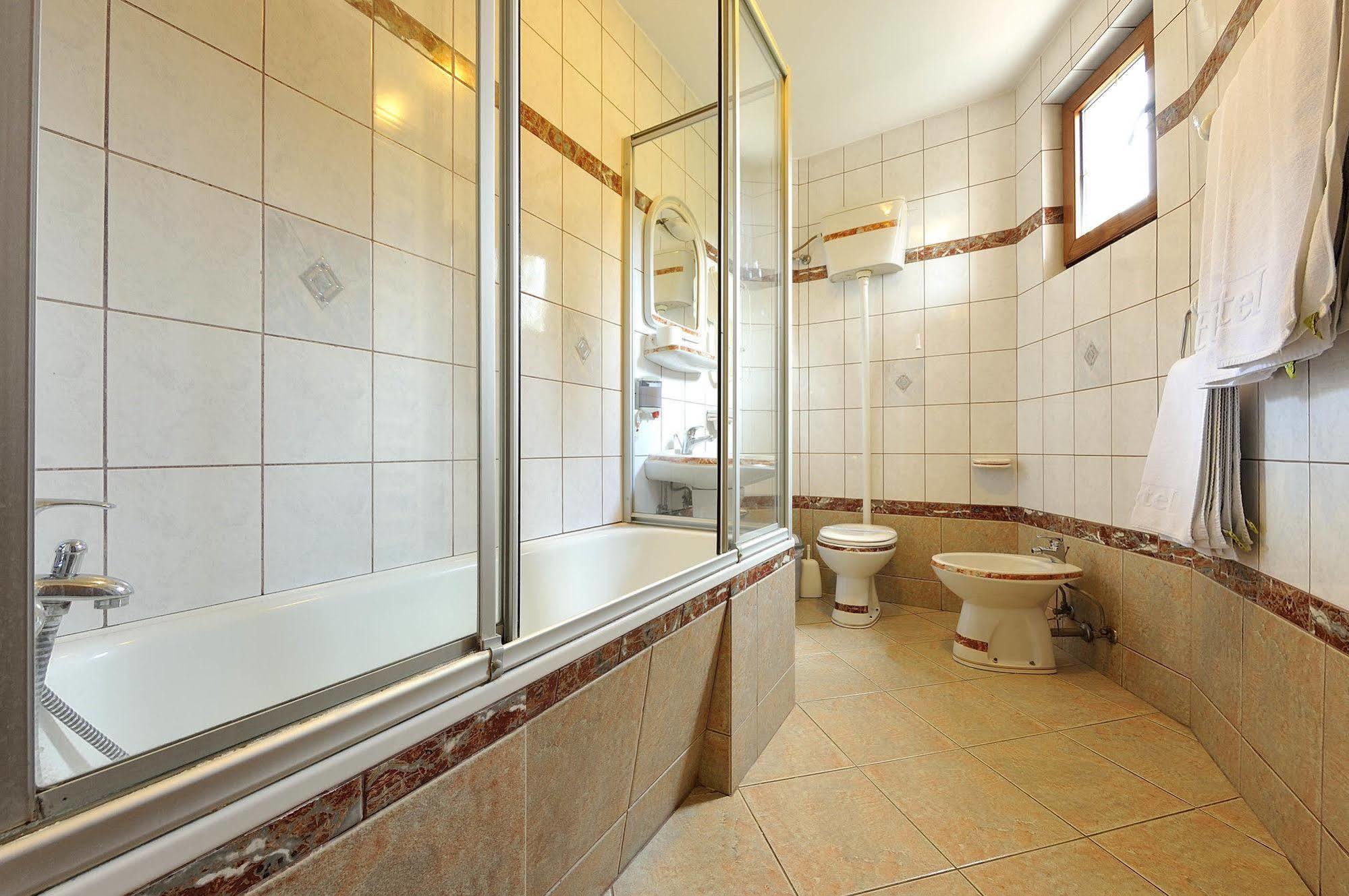 Hotel Sucevic Garni Belgrád Kültér fotó
