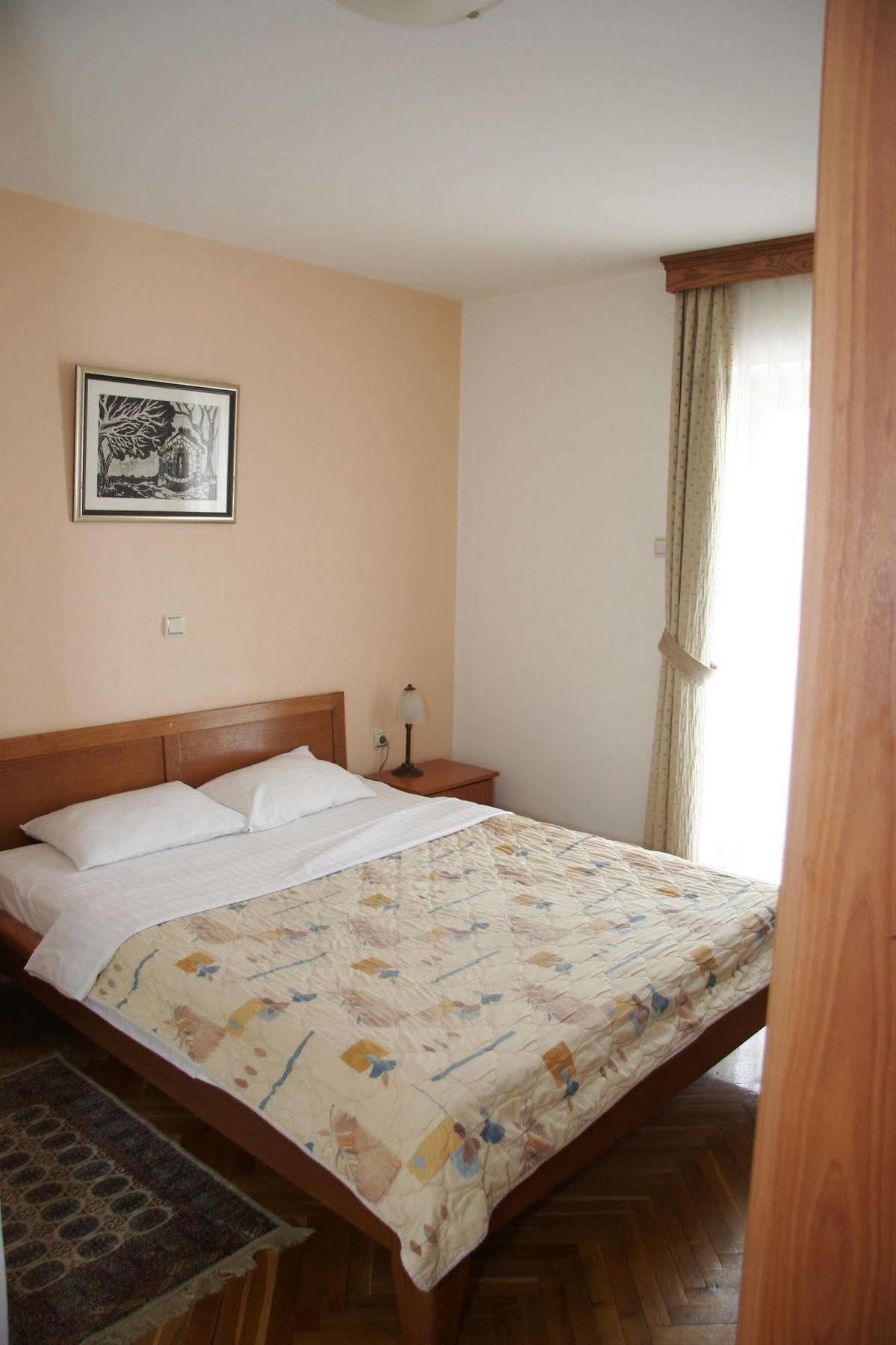 Hotel Sucevic Garni Belgrád Kültér fotó