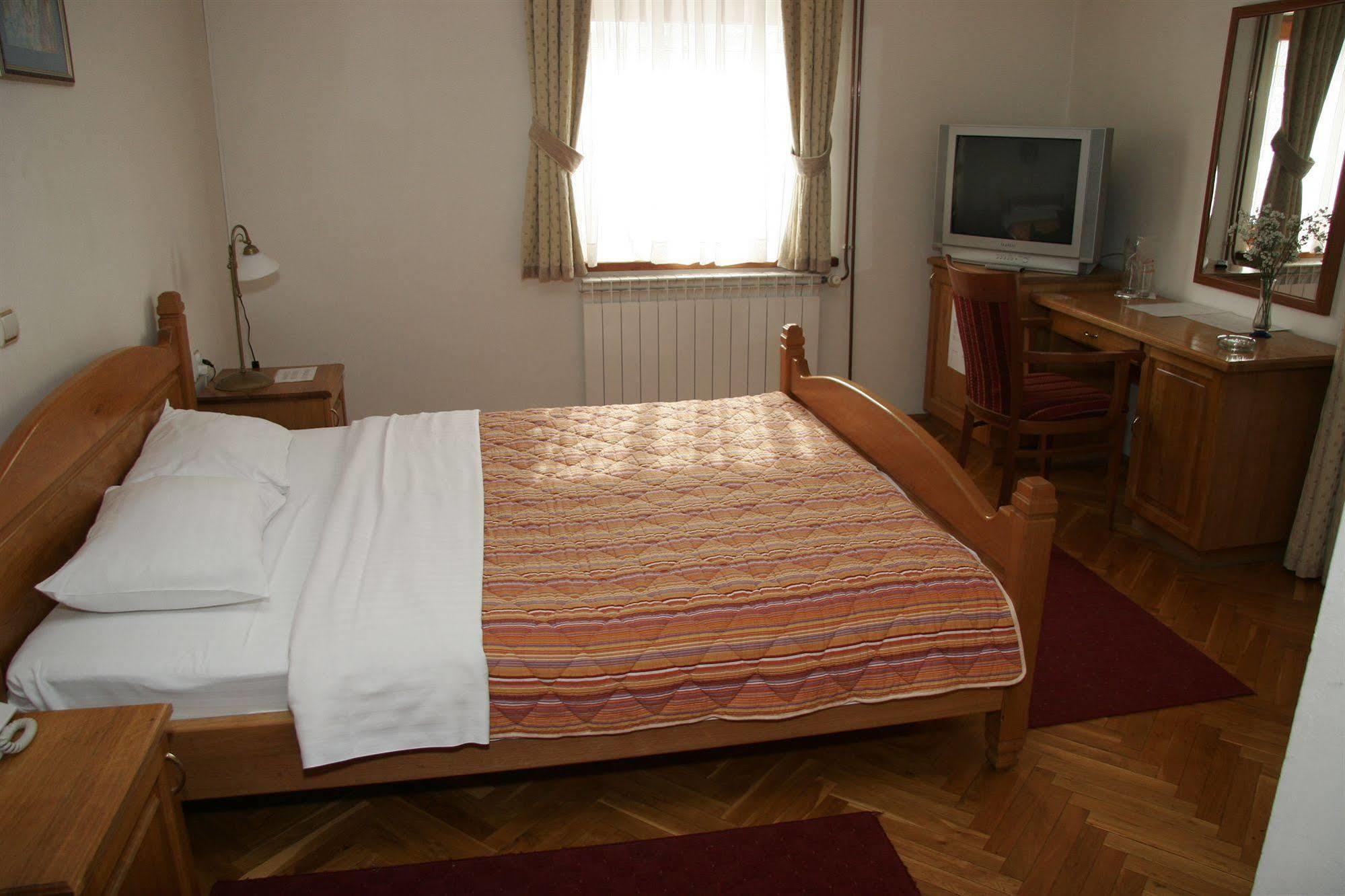 Hotel Sucevic Garni Belgrád Kültér fotó
