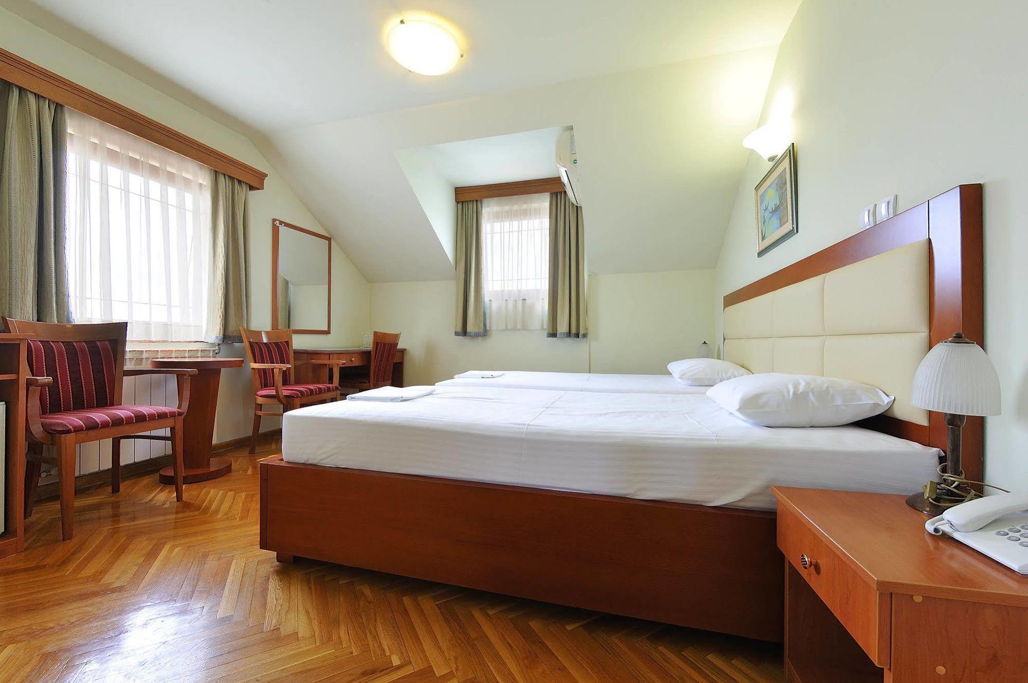 Hotel Sucevic Garni Belgrád Kültér fotó