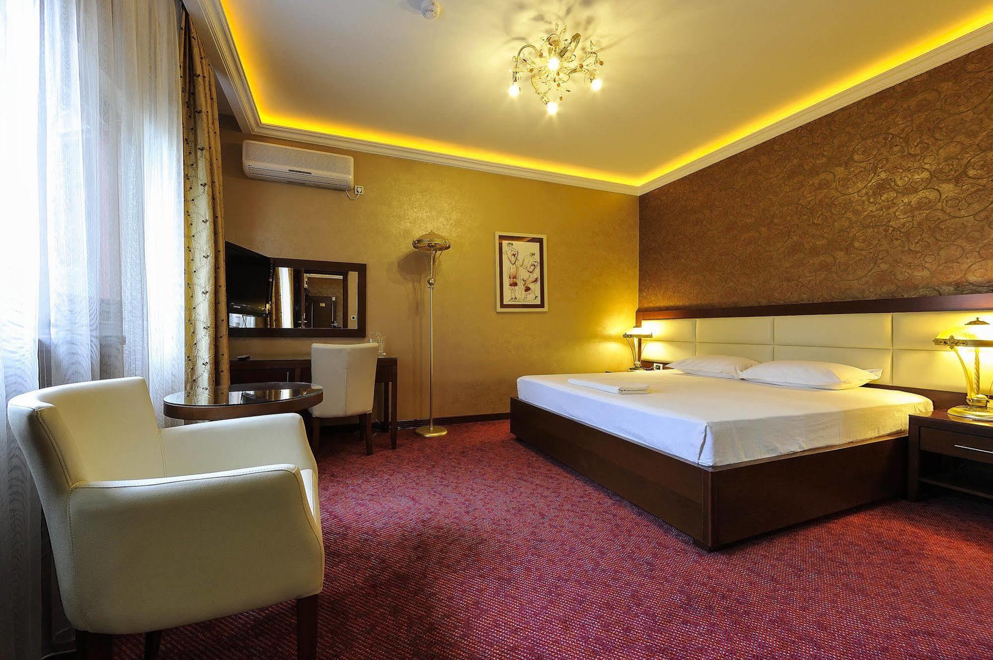 Hotel Sucevic Garni Belgrád Kültér fotó